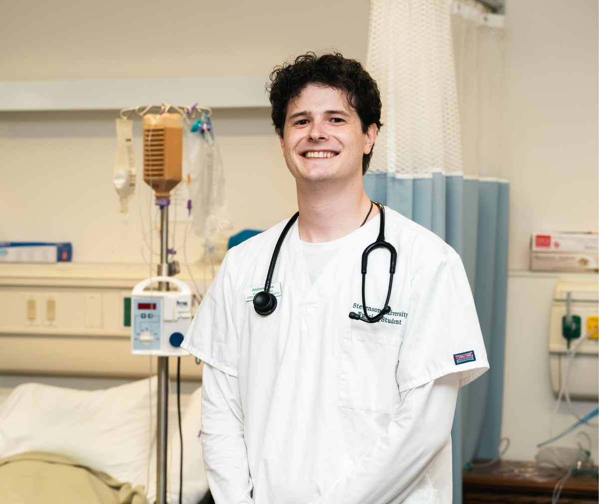 Scholarship Opens Doors to a Nursing Future
